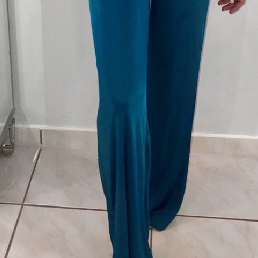 Off the Shoulder Set - Picture 2 of 6